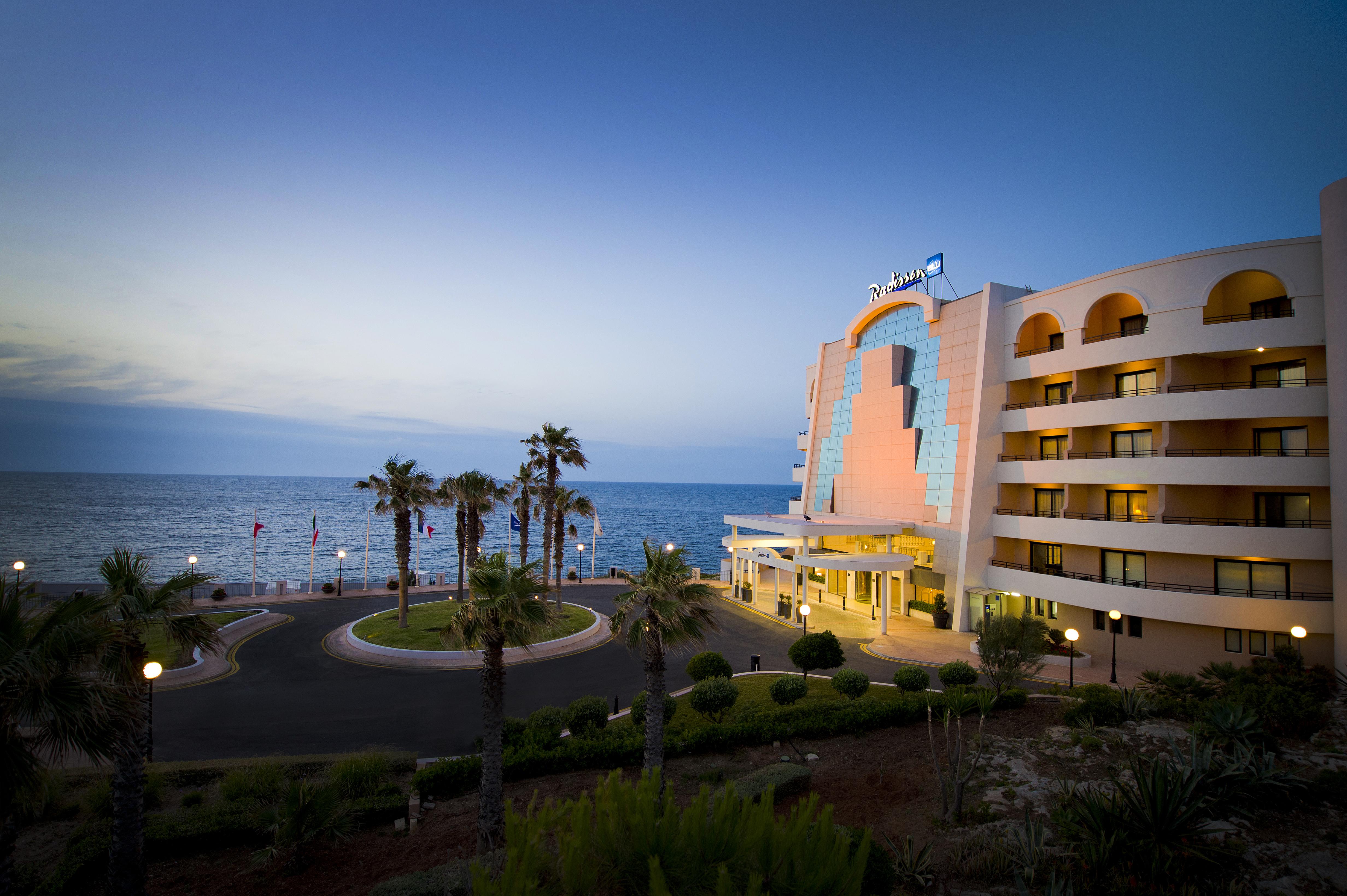 Radisson Blu Resort, Malta St. Julian'S Exterior photo The Grand Hotel