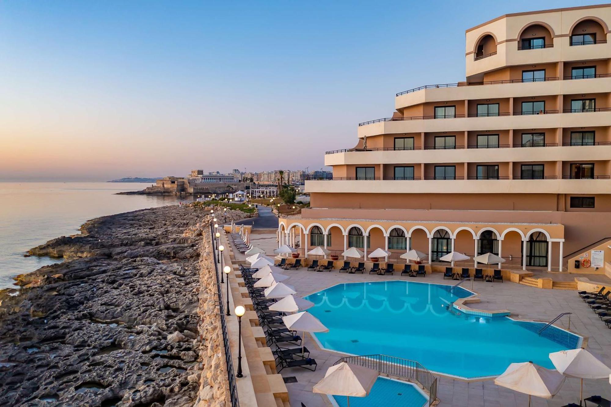 Radisson Blu Resort, Malta St. Julian'S Exterior photo The hotel's pool
